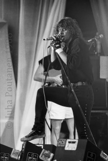 Pate veti vauhdikkaan setin.