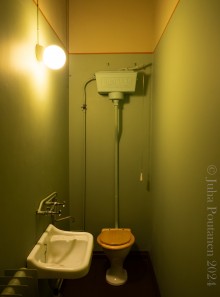 Marsalkan toaletti, Päämajamuseo, Mikkeli 2024.