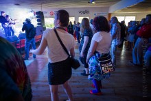 The Skylarks sai pyllyt pyörimään.